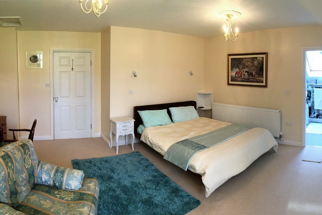 Langtoft Manor Bed & Breakfast Peel Exterior photo